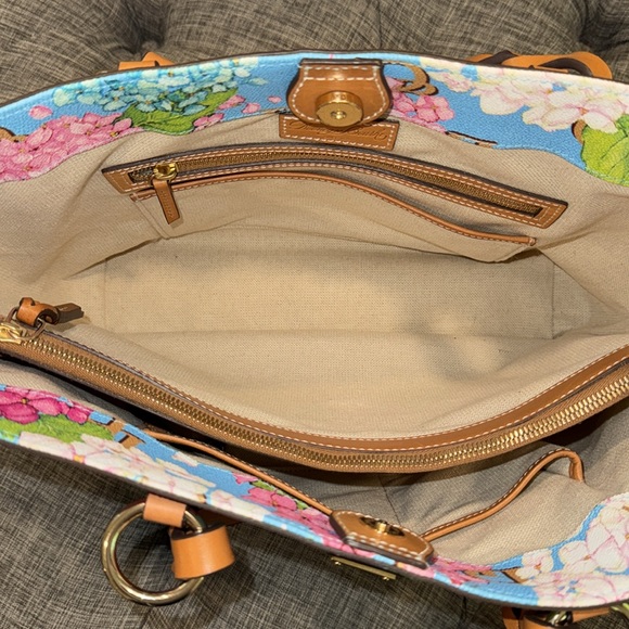 Dooney & Bourke Bag Large Leather Hydrangeas Blue and Pink Floral Tote - Picture 11 of 17